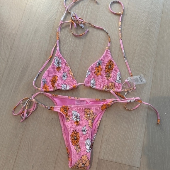 Bikini Set - Picture 2 of 2